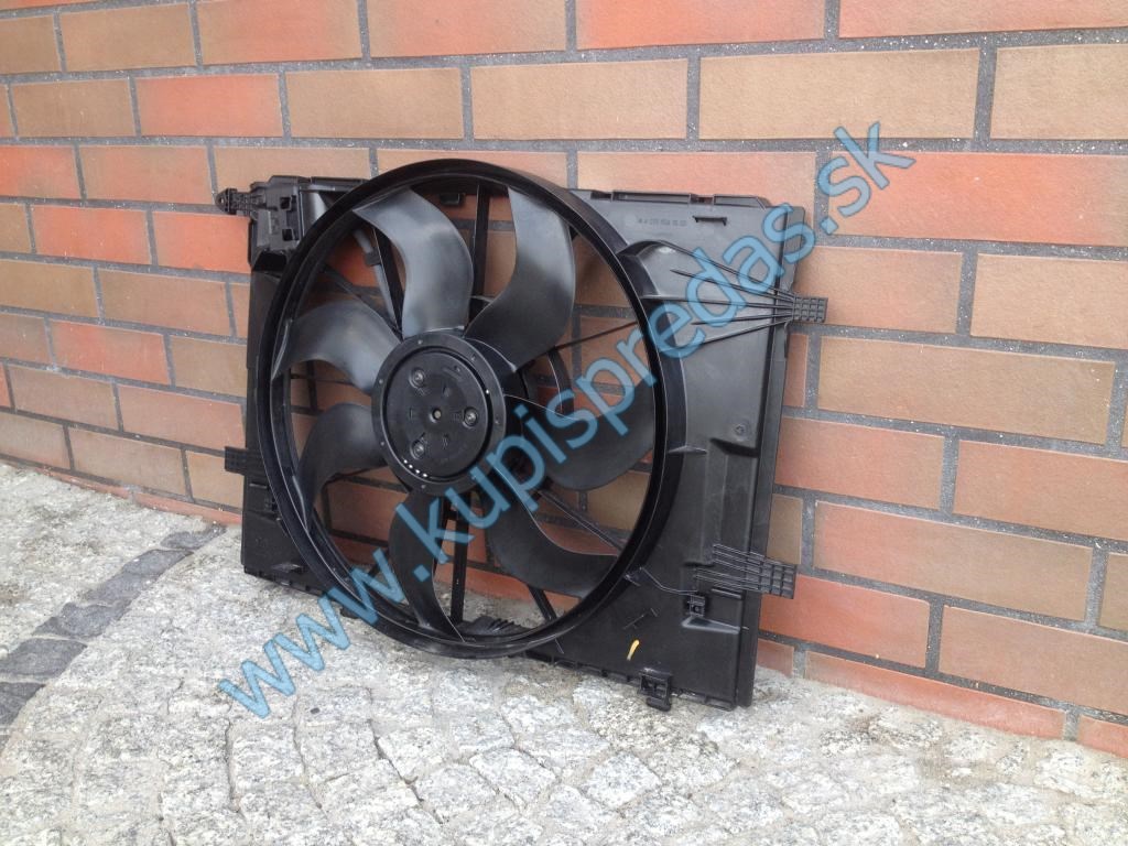 Ventilátor chladiča MERCEDES C W205